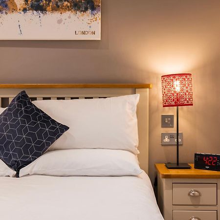 Barbican Serviced Apartments By Lovelystay Лондон Екстер'єр фото