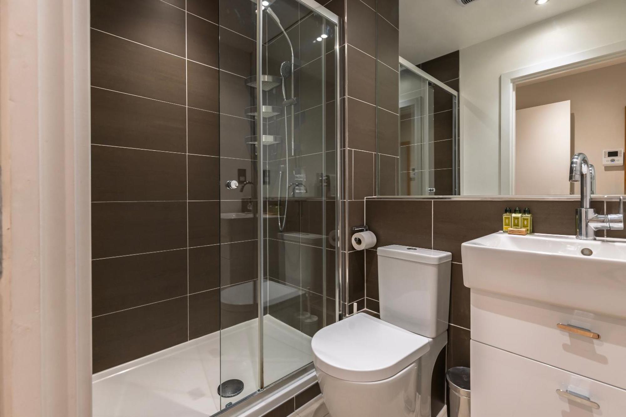 Barbican Serviced Apartments By Lovelystay Лондон Екстер'єр фото