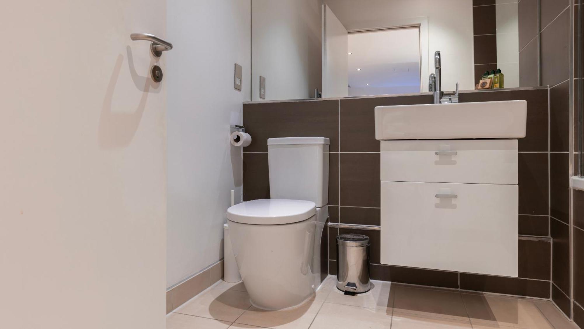 Barbican Serviced Apartments By Lovelystay Лондон Екстер'єр фото