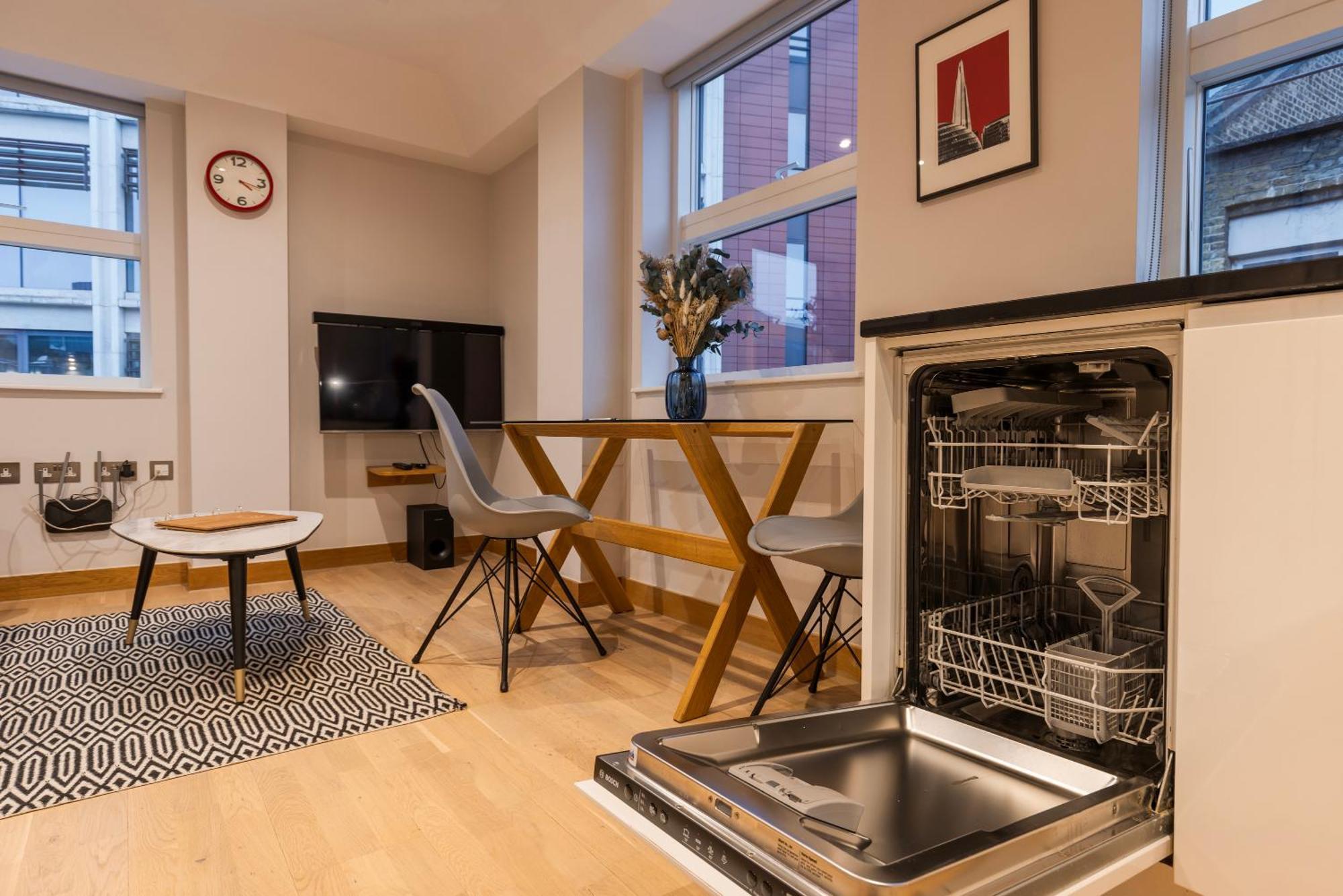 Barbican Serviced Apartments By Lovelystay Лондон Номер фото