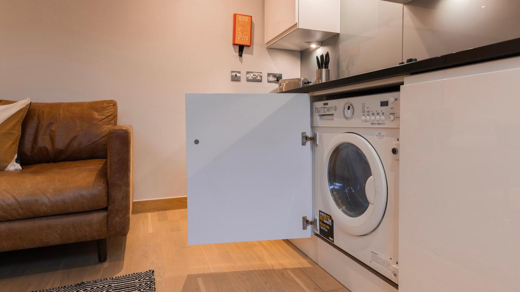 Barbican Serviced Apartments By Lovelystay Лондон Екстер'єр фото