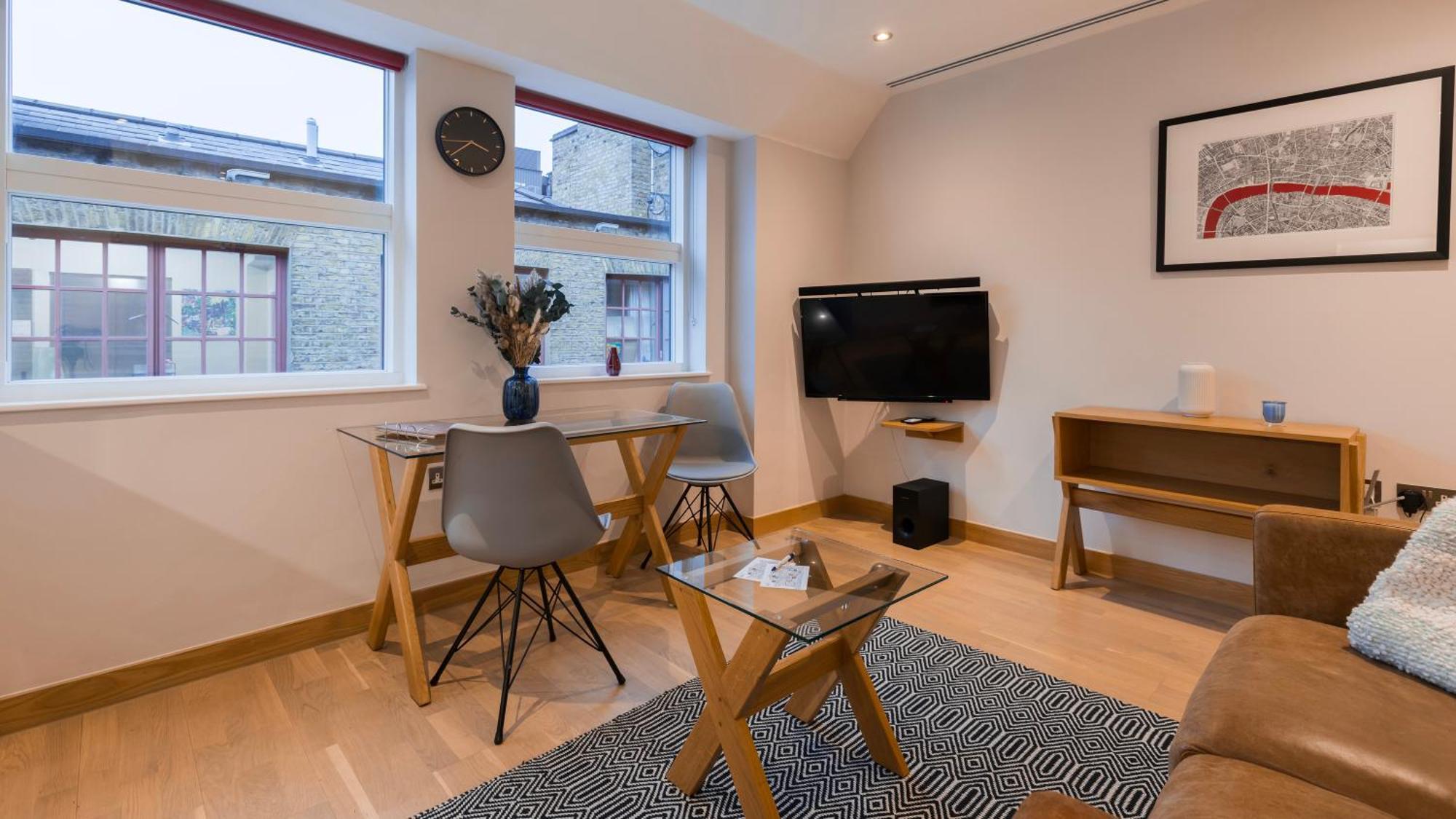 Barbican Serviced Apartments By Lovelystay Лондон Екстер'єр фото