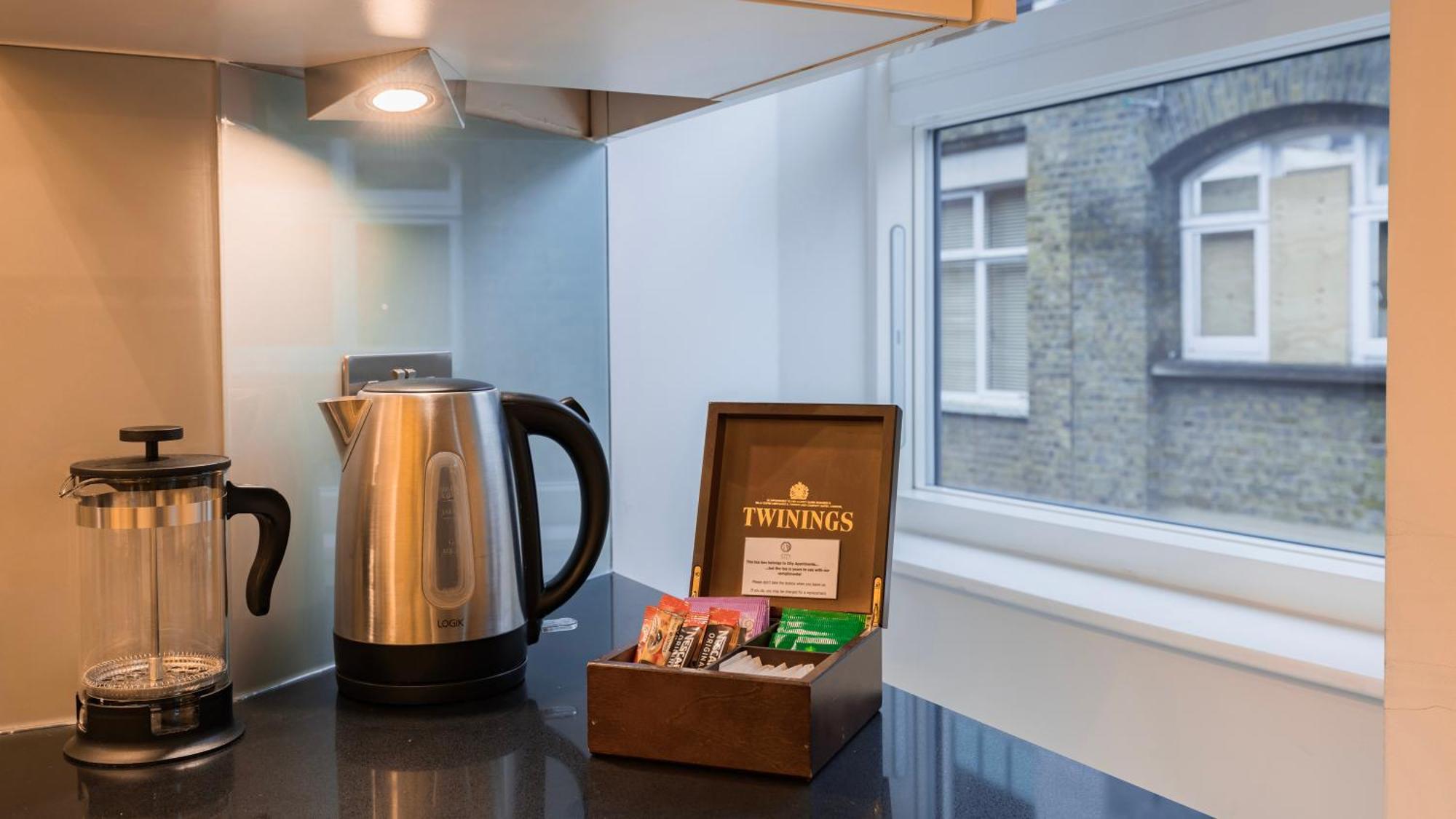 Barbican Serviced Apartments By Lovelystay Лондон Екстер'єр фото