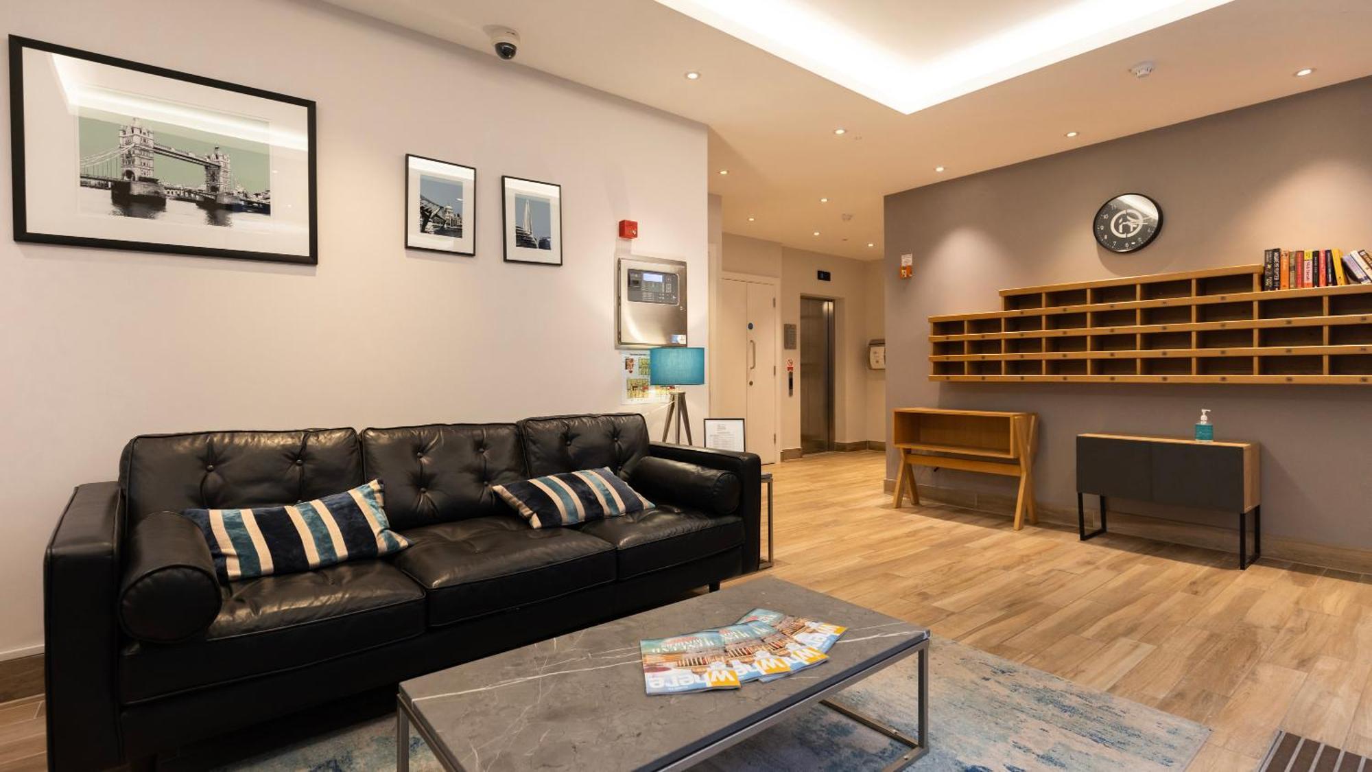 Barbican Serviced Apartments By Lovelystay Лондон Екстер'єр фото
